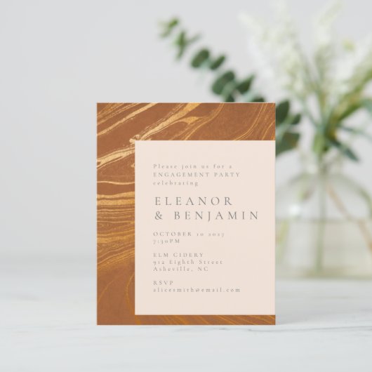 Budget Abstract Art Gold Engagement Party nodigt u (Staand voorkant)