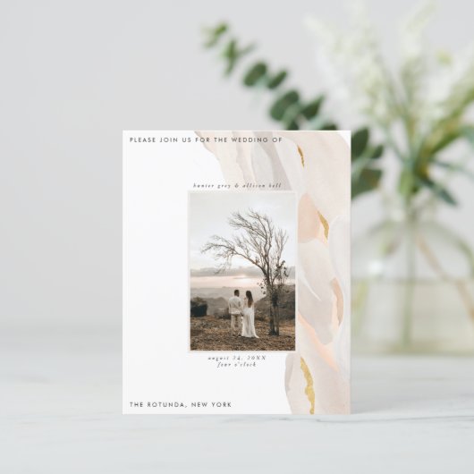 Budget Abstracte Fotobruiloft Uitnodiging (Staand voorkant)