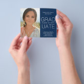 Budget Afstudeer Aankondiging Foto Minimalistisch Flyer (Hand)