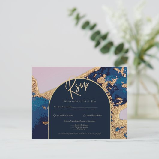 Budget Agate Blue Gold Wedding nodigt QR Code RSVP Briefkaart (Staand voorkant)