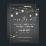 Budget Baby's Breath G Chalkboard Fotobesparingsda<br><div class="desc">** SATIN PAPIER IS PAPIER THIN. UPGRADE HET PAPIER VOOR EEN THICKERPAPIER. HEEFT EEN OPTIE VOOR ENVELOPES. *** Bespaar geld op formele uitnodigingen met deze kleinere uitnodiging die een optie voor enveloppen heeft. Bereid uw gasten voor op de verbazingwekkende bruiloft met het Breath Floral Grey Chalkboard en String Lights Rustic...</div>