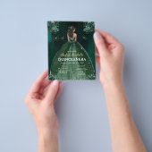 Budget Bloemen Groene Jurk QR Code Quinceanera Flyer (Hand)