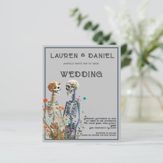 Budget Bloemen Skelet Minimalistische QR Code Brui (Staand voorkant)