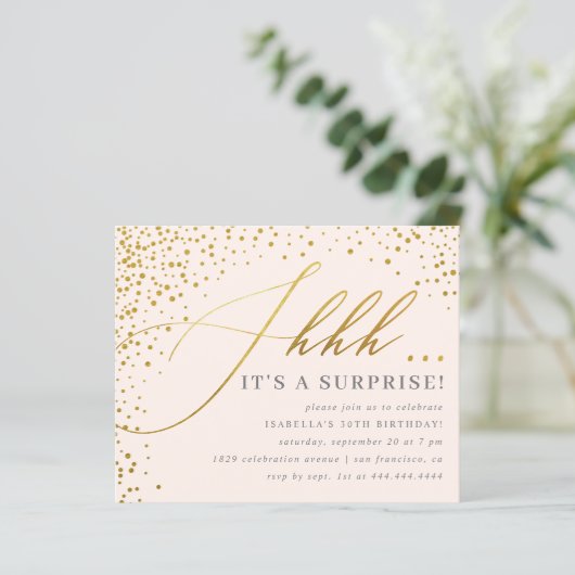 Budget Blush & Gold Confetti Script Surprise Party (Staand voorkant)