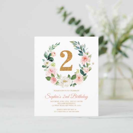 Budget Blush Roze Krans 2e Verjaardag Uitnodiging (Staand voorkant)