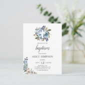 Budget Boho Dusty Blue Beige Flowers Baptisme Uitnodiging Briefkaart (Staand voorkant)