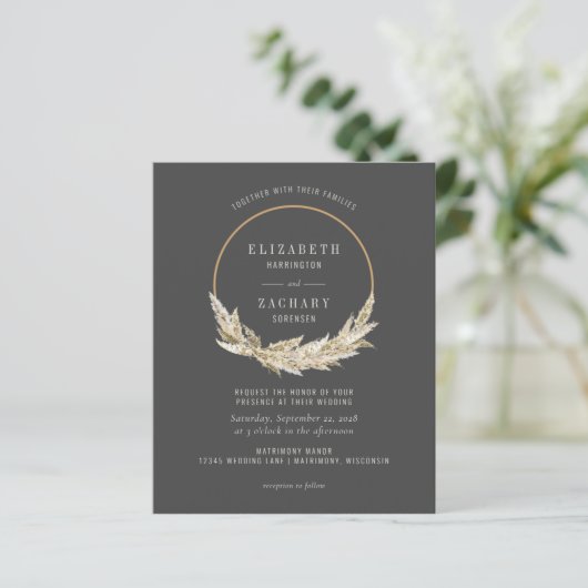 Budget Boho Hoop Pampas Grass Dark Wedding Invite (Staand voorkant)