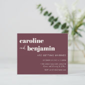 Budget Bold Burgundy Chic Modern Wedding Invite (Staand voorkant)