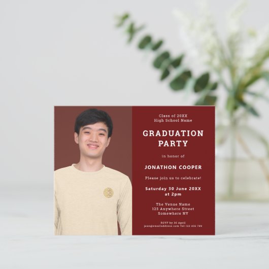 Budget Burgundy Afstudeerder Foto Afstuderen (Staand voorkant)