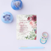 BUDGET Burgundy Blush Pink Floral Wedding INVITE Flyer (Enkel)