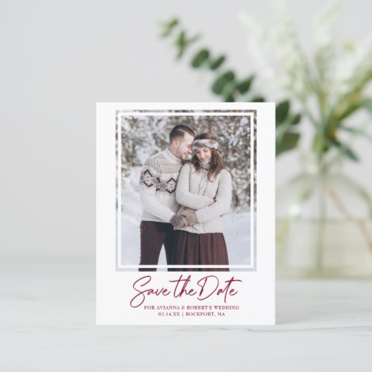 Budget Burgundy Red Text Foto Save the Date (Staand voorkant)
