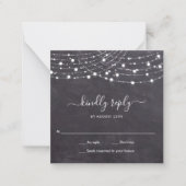 Budget Chalkboard String Lights Wedding RSVP Notitiekaartje (Voorkant)