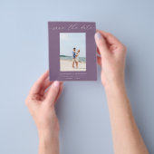 Budget Chic Stijlvolle Mod Foto Save the Date 3 Pu Flyer (Hand)
