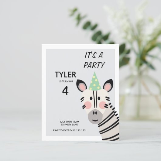 BUDGET Cute Moderne Zebra Pet Uitnodiging (Staand voorkant)