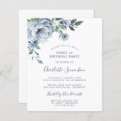Budget Dusty Blue Floral Sweet 16 Uitnodiging (Voorkant / Achterkant)