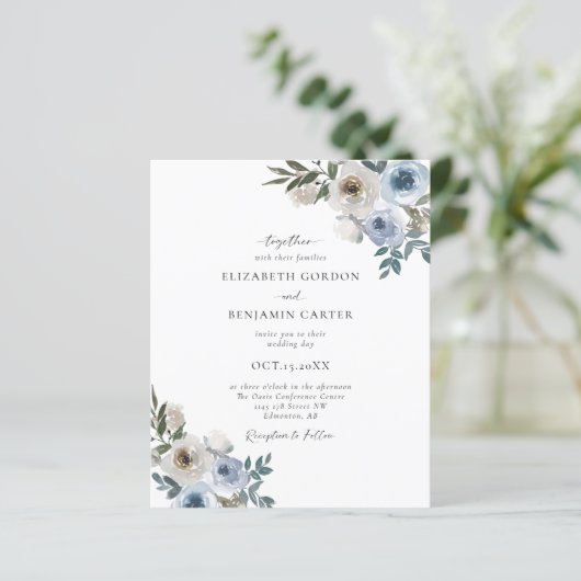 Budget Dusty Blue Wedding Floral Elegant Script (Staand voorkant)