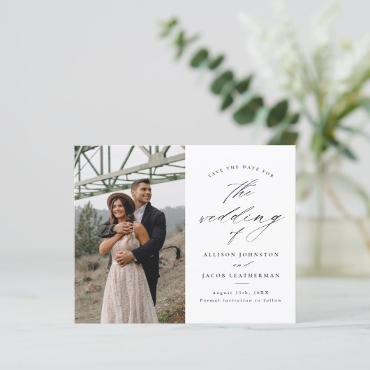 Budget Elegant Script Foto Huwelijk Save The Date (Staand voorkant)