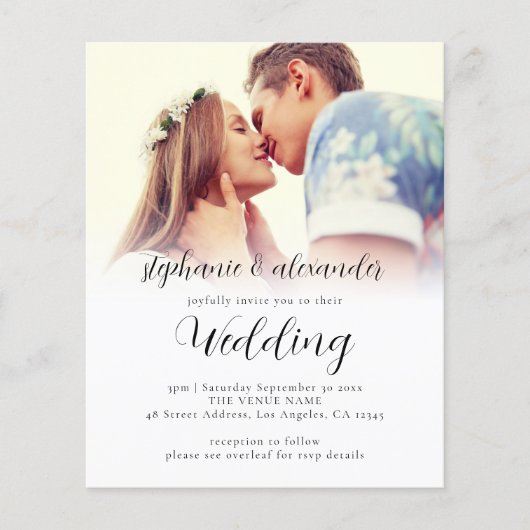 Budget Elegant Script QR Code Weddenschap met foto (Voorkant)