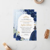Budget Floral Navy Blue Gold Princess Quinceanera Notitiekaartje (Voorkant / Achterkant in situ)