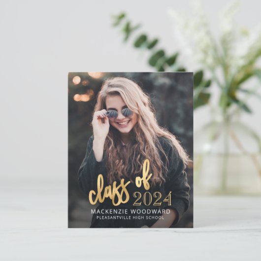 Budget foto 2024 Gold Script Afstudeerder Aankondi (Staand voorkant)