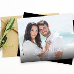 Budget Foto H MOD Chic 8 Save the Date<br><div class="desc">Chique & Uniek met modern minimalisme beschrijft deze Foto Save the Date. Dit is een door een kunstenaar ontworpen ontwerp dat ideaal is voor elke bruiloft — lentebruiloften, zomerbruiloften, herfstbruiloften, rustieke bruiloften, boho-bruiloften, winterbruiloften, huwelijksthema's voor prinses en meer. Het is gemakkelijk om uw Save the Date snel te creëer met...</div>