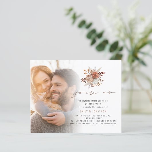Budget Foto Herfst Florals Evening Wedding Invite (Staand voorkant)