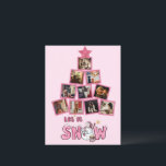 Budget foto laat het sneeuwroze kerst briefkaart<br><div class="desc">Leuke roze kerstboom gemaakt met uw eigen keuze van persoonlijke foto's maken dit budget vakantie briefkaart ideaal voor uw vrienden & familie. "Let it Snow" een sneeuwpop in het midden.  feestelijke roze glitterster bovenop deze fotoboom maakt dit zoete begroeting briefkaart af.</div>