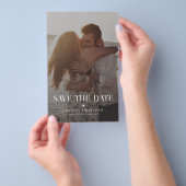 Budget foto moderne bestemming bruiloft save datum flyer (Hand)