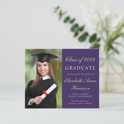 Budget Foto Paarse GraduPartij Uitnodiging (Staand voorkant)