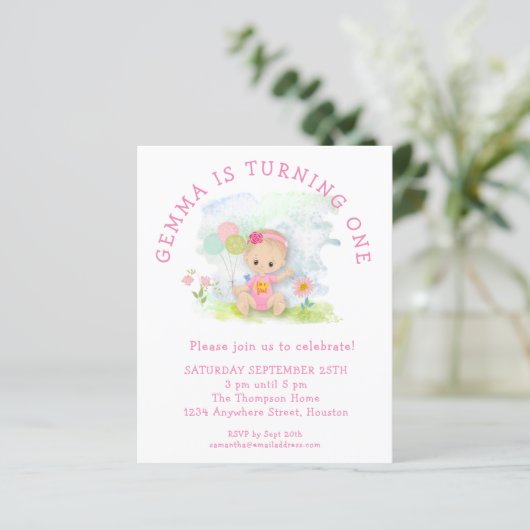 Budget Girl Roze 1e Verjaardagsfeest Uitnodiging (Staand voorkant)