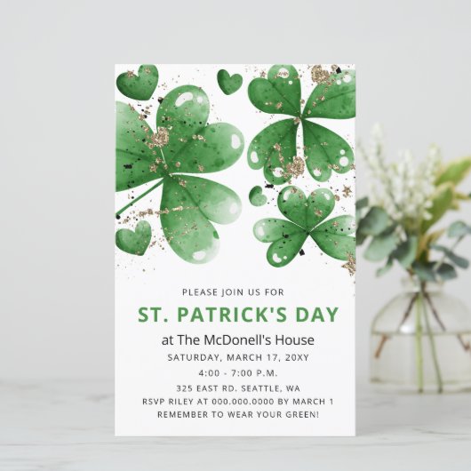 Budget Gitter Shamrock St Patricks Day Uitnodiging (Staand voorkant)