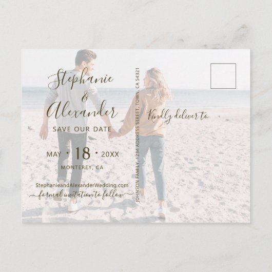 Budget Gold Script Fotocollage De datum opslaan Aankondigingskaart (Achterkant)