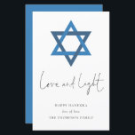 Budget Love Light Star van David Hanukkah Kaart<br><div class="desc">Liefde Ster van David Hanukkah Kaart. Een FLAT-kaart van 5, 5 x 8, 5 inch voor uw feestelijke groeten op een glanzende SEMI GLOSS 110 lb-kaart (vergelijkbaar met de dikte van een briefkaart): de envelop die bij deze kaart wordt geleverd, is groter dan de kaart bij 6, 75 x 9...</div>