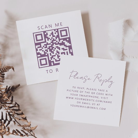 Budget Mauve Script Trouw QR Code RSVP Informatiekaartje
