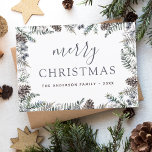 Budget Merry Kerstmis Blauwe Greenery<br><div class="desc">Budget Robuuste winter Kerst met Holiday Dusty Blue,  Groene en Bruine Greenery,  Pine Tree Branches,  Pinecones en eenvoudige achtergrond.</div>