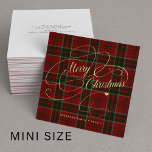 Budget MINI SIZE Vrolijk kerstplaid tartan Notitiekaartje<br><div class="desc">Elegante faux gouden script eenvoudige tekst en handtekening gepersonaliseerde rood groen plaid tartan patroon niet-foto vakantie BUDGET vierkant MINI SIZE briefkaart met enveloppen.</div>