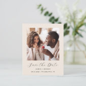 Budget Minimaal Fotoscript Beige De datum opslaan (Staand voorkant)