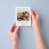 Budget Minimalistische Foto Save the Date Flyer (Hand)