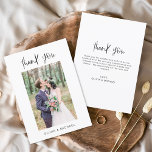 Budget Modern Minimalist bedankkaarten<br><div class="desc">Budget Wedding Dank u Kaarten die een foto op de voor- en achterkant hebben. De kaarten met dank bevatten een moderne handgeschreven cursieve scripttypografie die elegant,  eenvoudig en modern is om te gebruiken nadat u de minimalistische eenvoudige trouwdag hebt gevierd.</div>