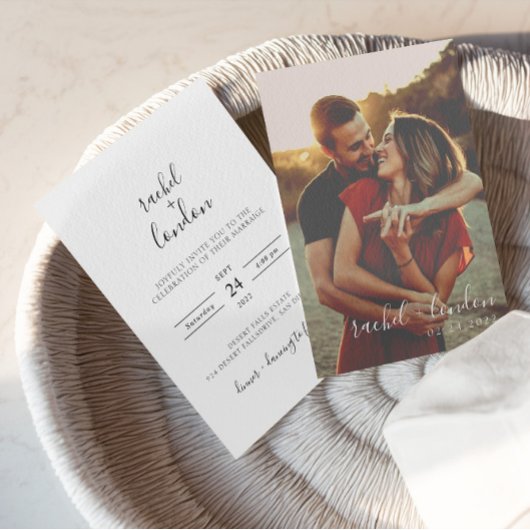 Budget Modern & Minimalist Elegant Photo Wedding Kaart