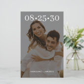 Budget moderne 2 foto bruiloft save the date (Staand voorkant)