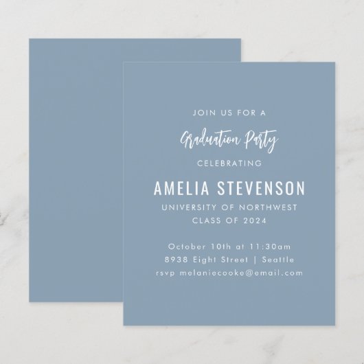 Budget moderne afstudeerfeest Dusty Blue uitnodigi (Voorkant / Achterkant)