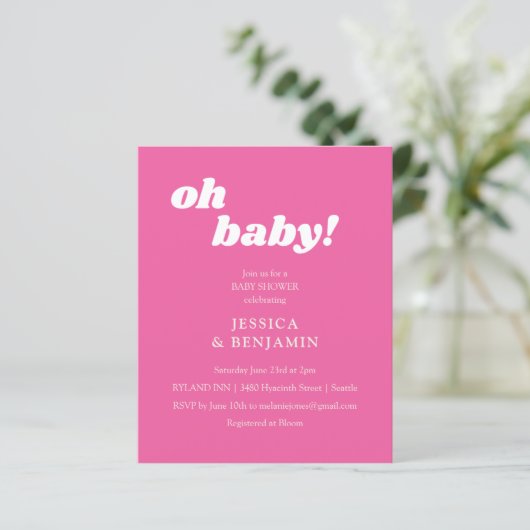 Budget moderne cute roze babyshower uitnodiging (Staand voorkant)