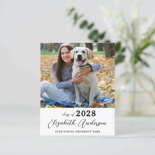 Budget Moderne Foto Afstuderen Uitnodiging (Staand voorkant)