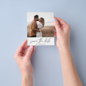 Budget Moderne Foto Verticaal W Sparen de Datum Flyer (Hand)