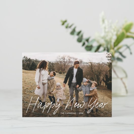 Budget Moderne Kalligrafie Gelukkig Nieuwjaar 2 Fo Feestdagenkaart (Staand voorkant)