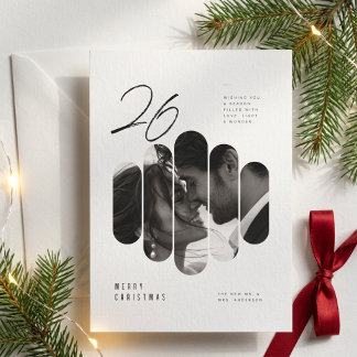 Budget moderne minimalistische pasgehuwde kerstfot feestdagenkaart