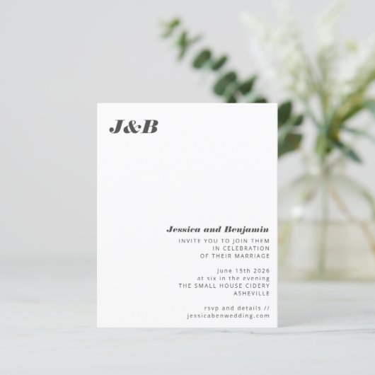 Budget Monogram Black White Photo Wedding Invite (Staand voorkant)
