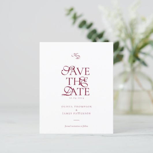 BUDGET Monogram Deep Burgundy Script Wedding (Staand voorkant)