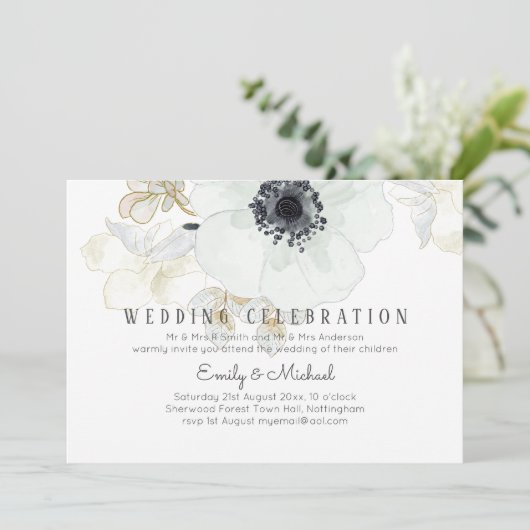 BUDGET Navy Wit Gouden Bloemen Bruiloft Uitnodigin Kaart (Staand voorkant)